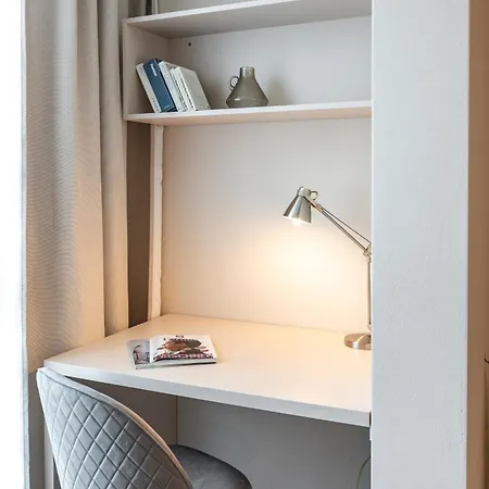 Ah Luxury Designer Aparment Bastova Apartment