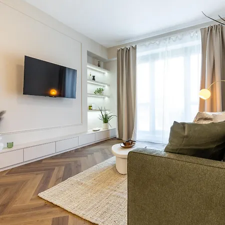 Ah Luxury Designer Aparment Bastova