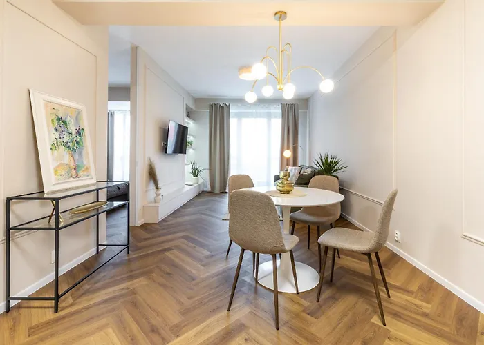Ah Luxury Designer Aparment Bastova Lägenhet *
